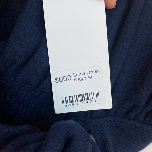 Medium TAGS still on it. Never worn. - Picture 5 of 7